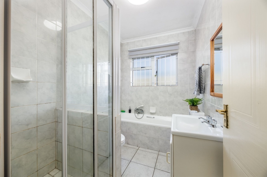 3 Bedroom Property for Sale in Sonstraal Heights Western Cape